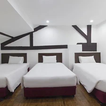 Charlies Boutique Hotel